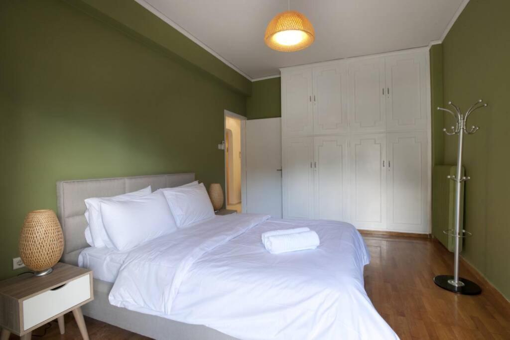 Palaio Faliro, A Bright And Spacious Apartment アテネ エクステリア 写真