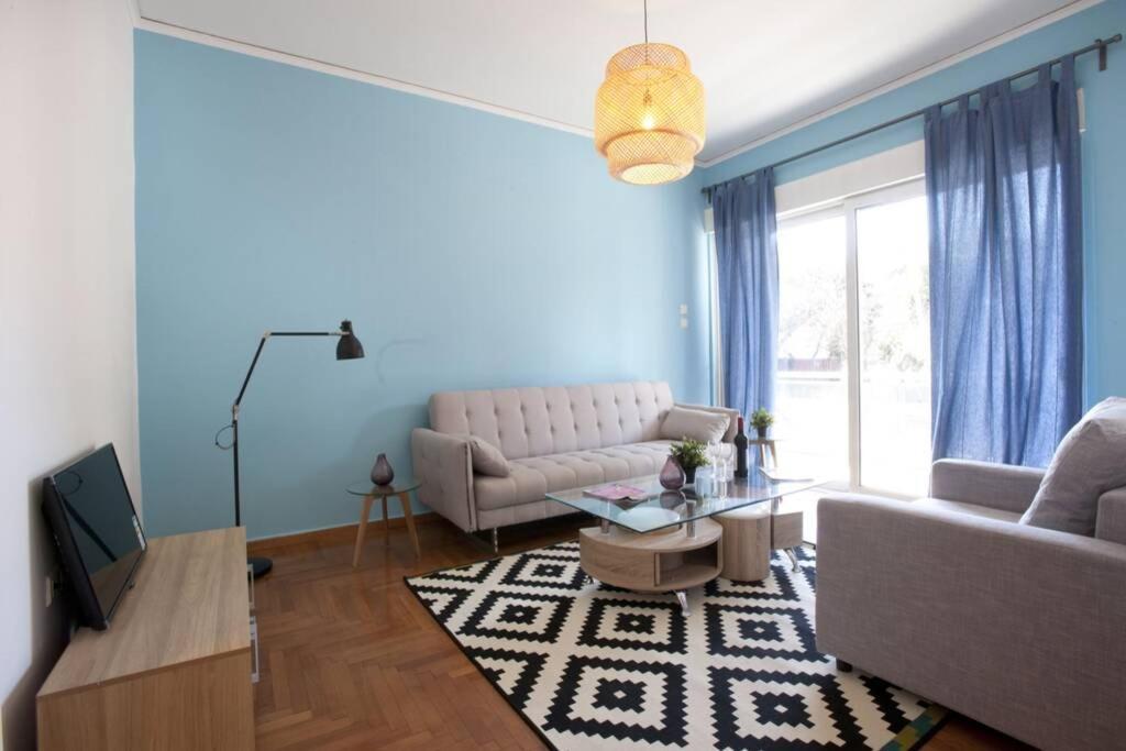 Palaio Faliro, A Bright And Spacious Apartment アテネ エクステリア 写真