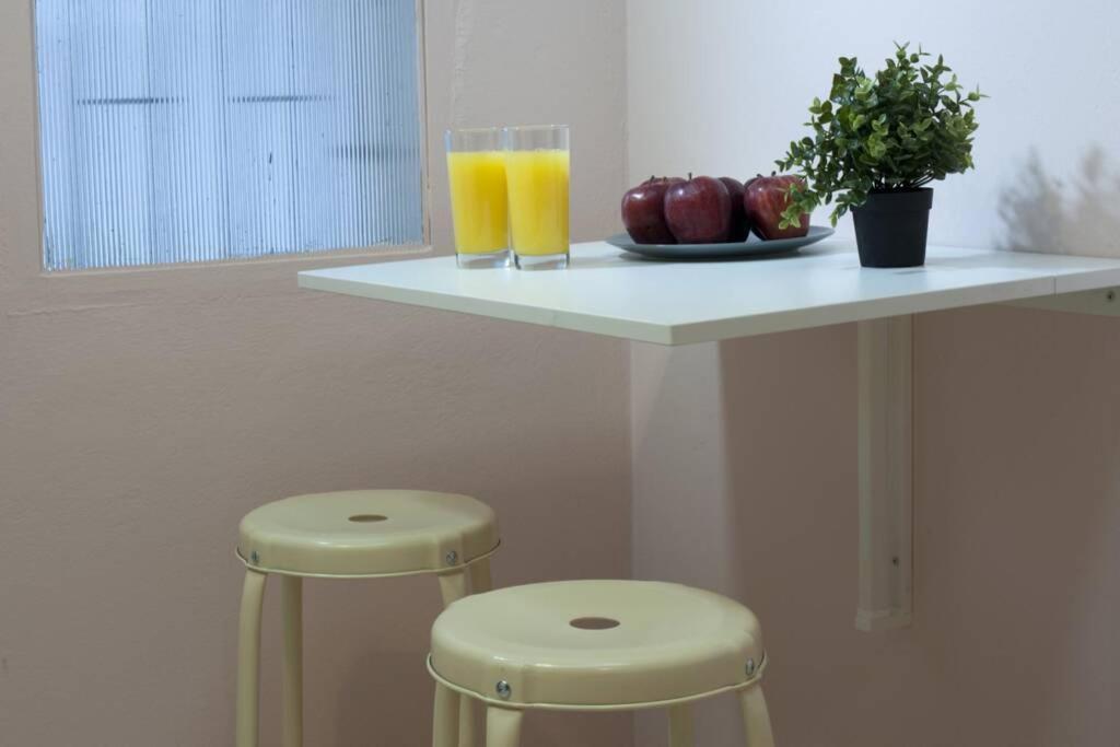 Palaio Faliro, A Bright And Spacious Apartment アテネ エクステリア 写真